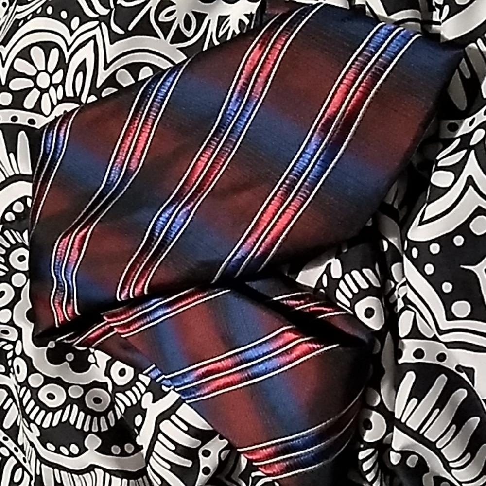 Red & Blue Men's tie designer source unkown